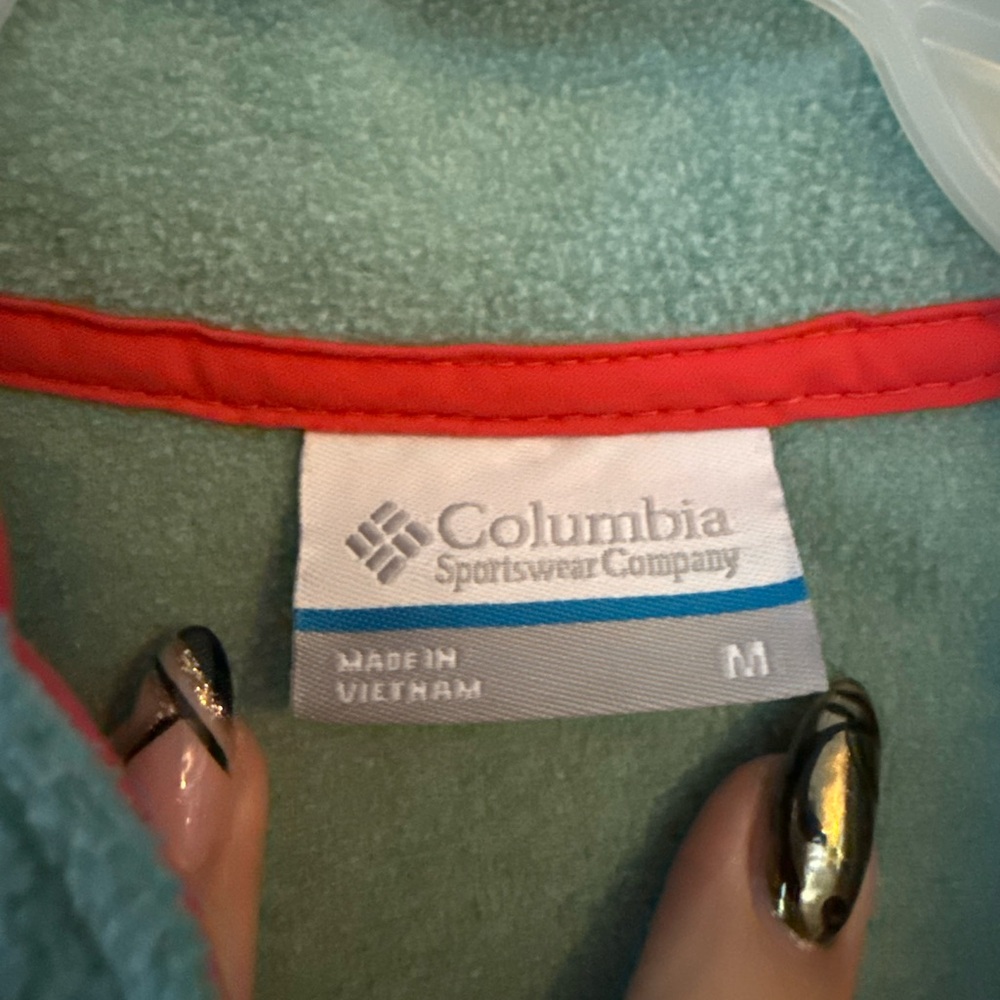 Columbia women's Green and Gray Pullover - Picture 2 of 2